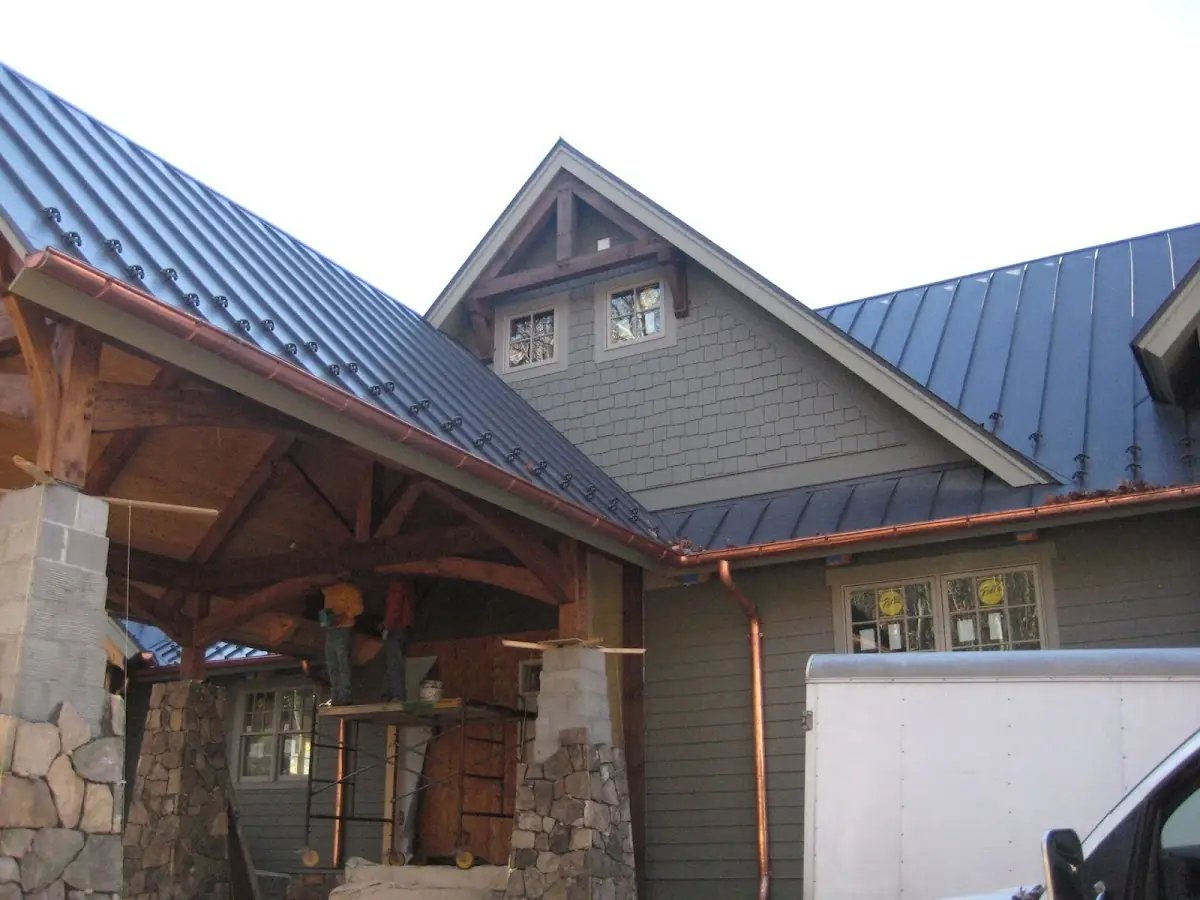 Craftsman Roofing team delivering quality roofing work in Arlington Heights